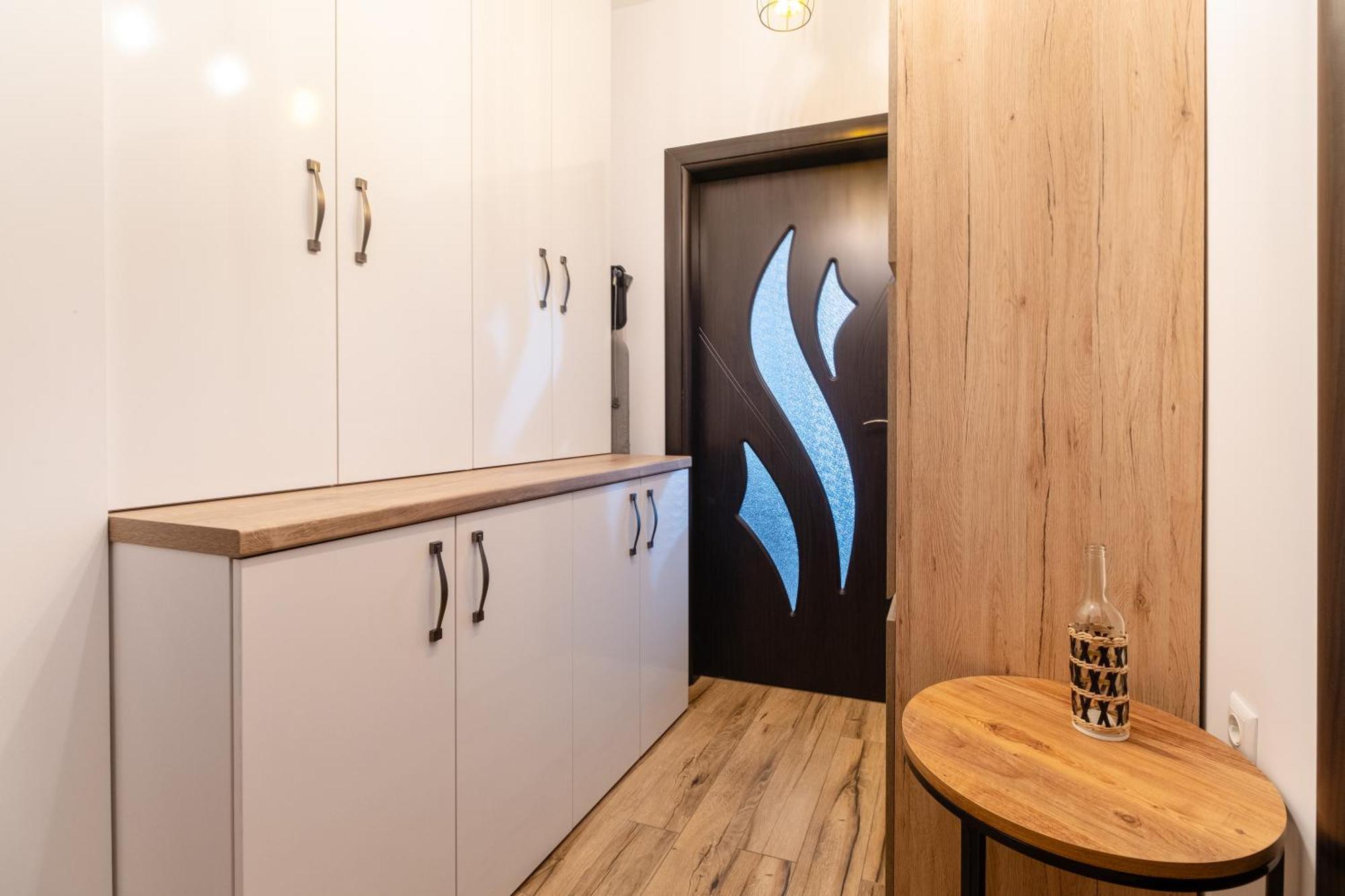 1-bedroom With Free Private Parking Daire