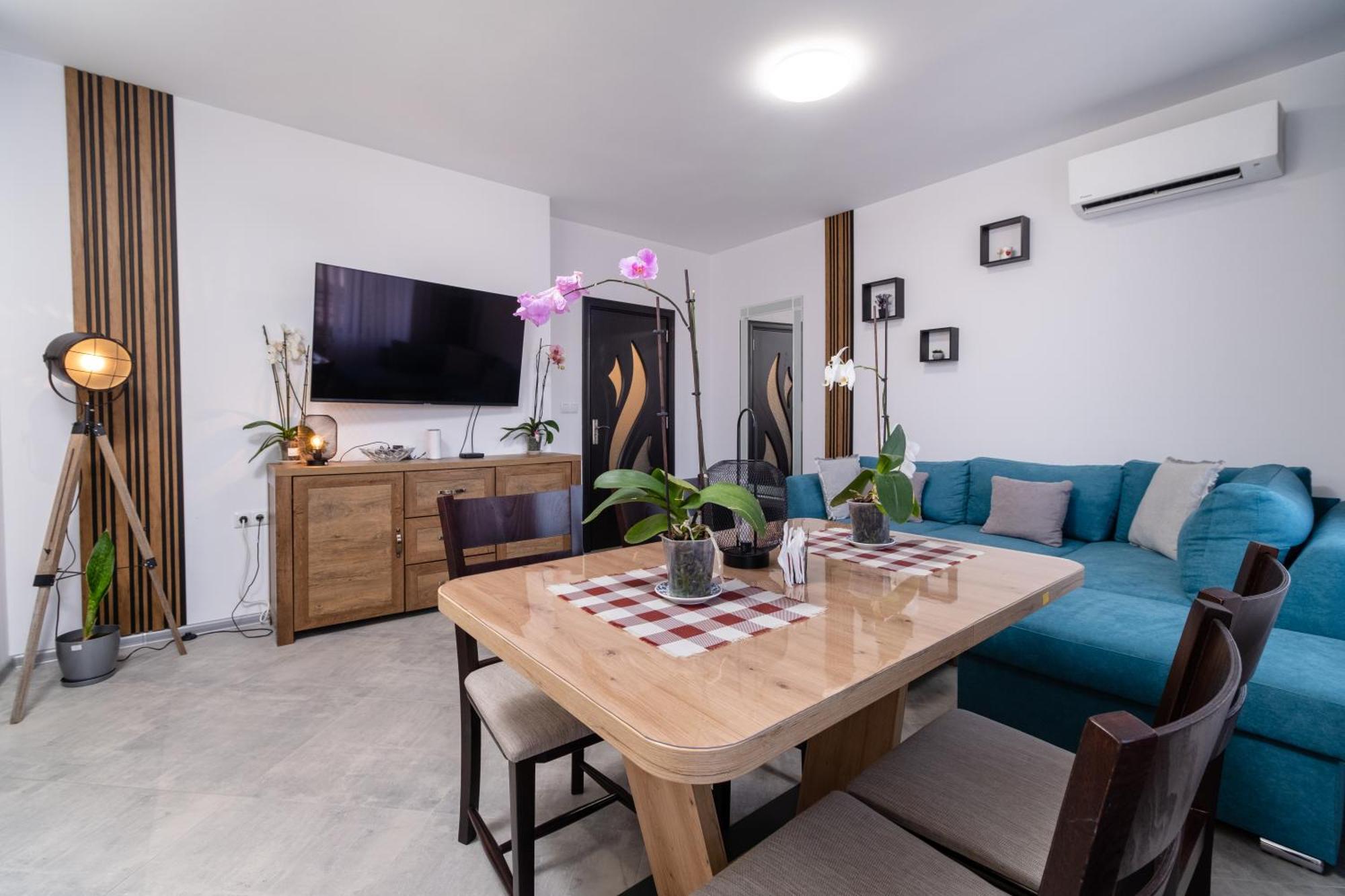 1-bedroom With Free Private Parking Daire